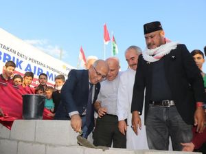 Nusantara Palestina Center-Daarut Tauhiid Bangun Pabrik Air Minum di Gaza Nusantara Palestina Center-Daarut Tauhiid Bangun Pabrik Air Minum di Gaza
