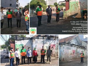 Respons Warga, Pemkot Jakpus Bersihkan Jalanan Kramat dari Sampah