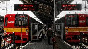 Pesona Stasiun Jakarta Kota yang Bersejarah