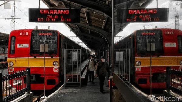 Pesona Stasiun Jakarta Kota yang Bersejarah