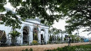 Stasiun Bogor Sarat Sejarah, Titik Start Pekerja Menjemput Rejeki Stasiun Bogor Sarat Sejarah, Titik Start Pekerja Menjemput Rejeki