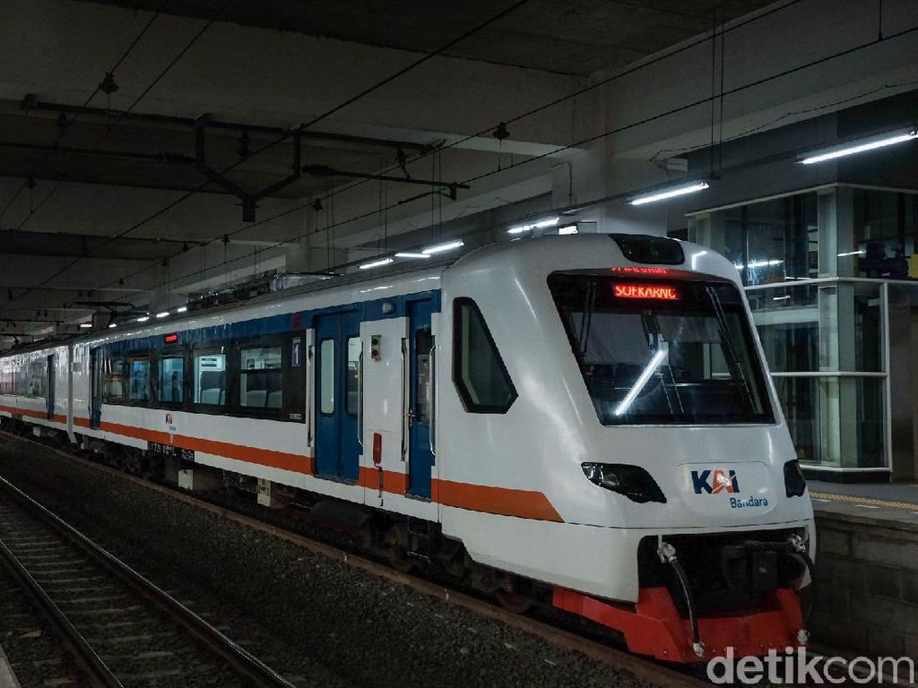 Mau Jadi Masinis atau Kondektur? KAI Lagi Buka Lowongan Gede-gedean Nih Mau Jadi Masinis atau Kondektur? KAI Lagi Buka Lowongan Gede-gedean Nih