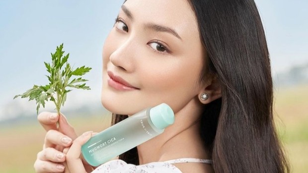 True To Skin Mugwort Cica Essence Toner | Foto : instagram.com/truetoskinofficial