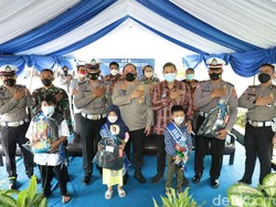 Aksi Angkat Yatim Piatu Jadi Anak Asuh di Kota Kediri dan Pacitan