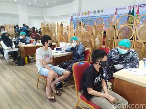 Jelang Kuliah Tatap Muka Terbatas, Vaksinasi Sasar Mahasiswa Bandung Jelang Kuliah Tatap Muka Terbatas, Vaksinasi Sasar Mahasiswa Bandung