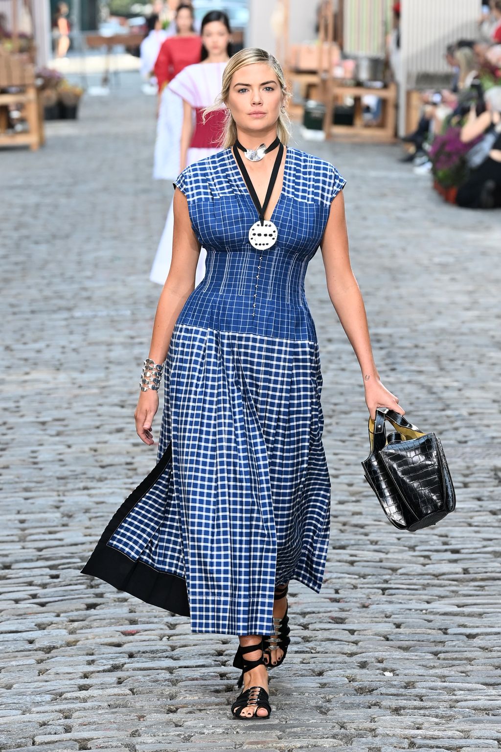 NEW YORK, NEW YORK - SEPTEMBER 12: Kate Upton walks the runway during the Tory Burch Spring/Summer 2022 Collection & Mercer Street Block Party on September 12, 2021 in New York City. (Photo by Slaven Vlasic/Getty Images for Tory Burch)