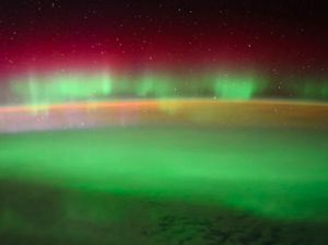 Astronaut Tangkap Aurora Menakjubkan dari ISS Astronaut Tangkap Aurora Menakjubkan dari ISS