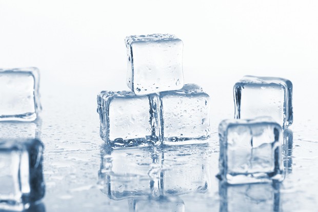 Chewing ice cubes can be caused by iron deficiency anemia