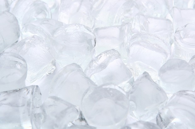 Chewing ice cubes can damage dental health