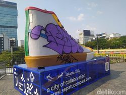 Tugu Sepatu Jadi Sasaran Vandalisme, Wagub DKI: Bukan Tempat Coret-coret