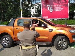 Banyak Sepeda-Mobil Pelat Ganjil Diputar Balik di Gage Sudirman Pagi Ini