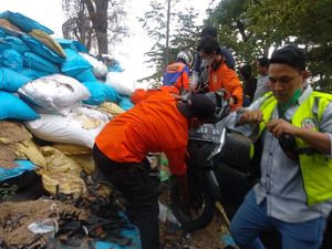 5 Kecelakaan Wisatawan di Jalur Ekstrem Mojokerto Gegara Rem Motor Matic Blong 5 Kecelakaan Wisatawan di Jalur Ekstrem Mojokerto Gegara Rem Motor Matic Blong