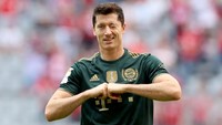 Di peringkat 6 ada pemain Bayern Munich, Robert Lewandowski dengan total kekayaan 35 juta USD atau setara Rp 499 miliar (Getty Images)