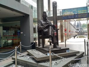 Hari Ini Makam Bung Karno Blitar Mulai Uji Coba Buka