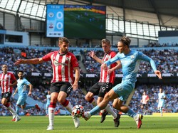 Etihad Sudah Lebih Ramai, Man City Malah Enggak Menang