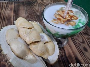 Di Warung Mabok Duren Ada 7 Minuman Durian Asli yang Legit Harum