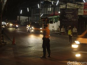 Kuras Kendaraan dari Lembang, Polisi Buka-Tutup Jalur di Ledeng