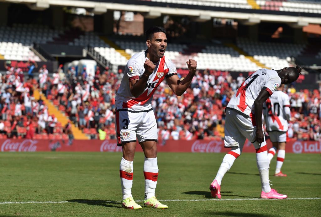 MADRID, SPAIN - SEPTEMBER 18: Radamel Falcao of Rayo Vallecano celebrates after scoring their team's 3rd goal during half time in the La Liga Santander match between Rayo Vallecano and Getafe CF at Campo de Futbol de Vallecas on September 18, 2021 in Madrid, Spain. (Photo by Denis Doyle/Getty Images)