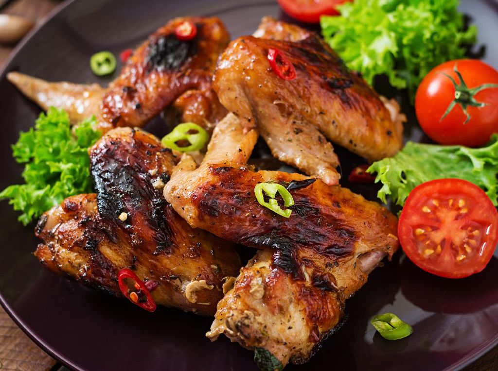 Resep Sayap Ayam Panggang Bumbu Kecap Pedas yang Mantap Bumbunya Resep Sayap Ayam Panggang Bumbu Kecap Pedas yang Mantap Bumbunya