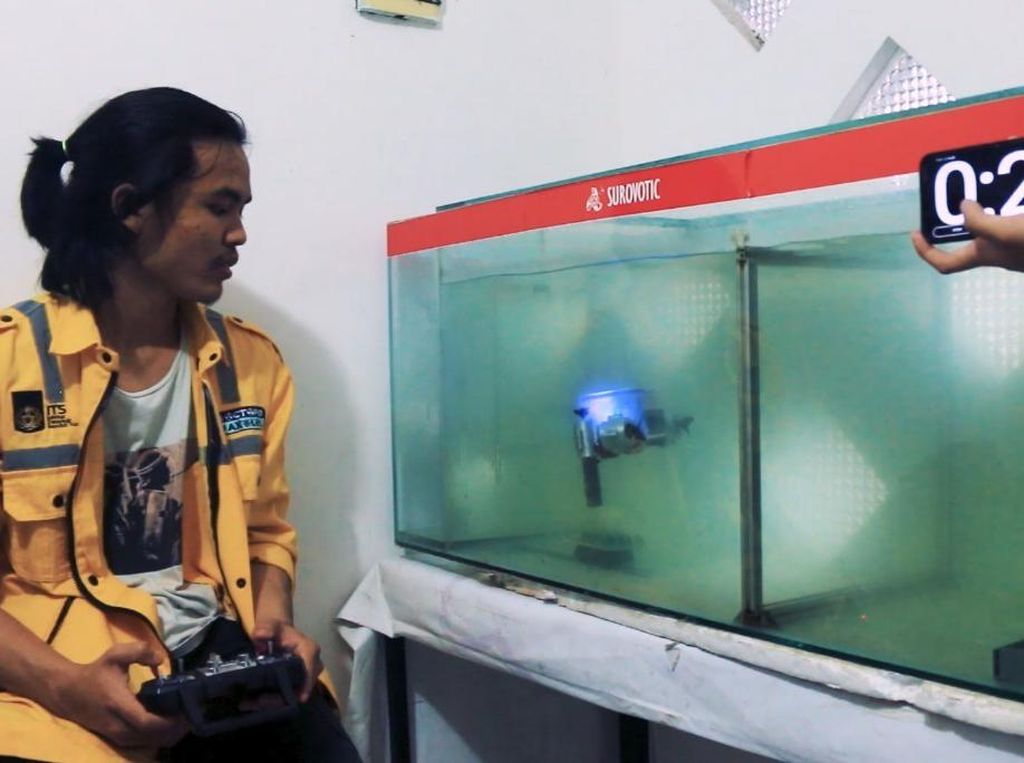 Mahasiswa ITS Borong Penghargaan Robot Penyelam Nasional, Bisa Atasi Sampah Laut