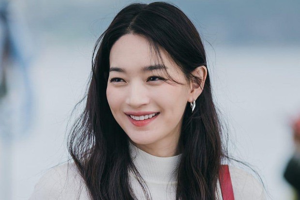 4 Rahasia Kecantikan Shin Min Ah, Tetap Flawless Mendekati Usia 40 Tahun
