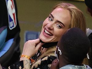 Adele Makin Langsing, Buka-bukaan Rahasia Berat Badan Turun Drastis