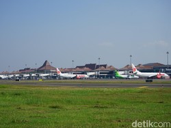 Bandara Juanda Hanya Terima 300 Penumpang Internasional per Hari