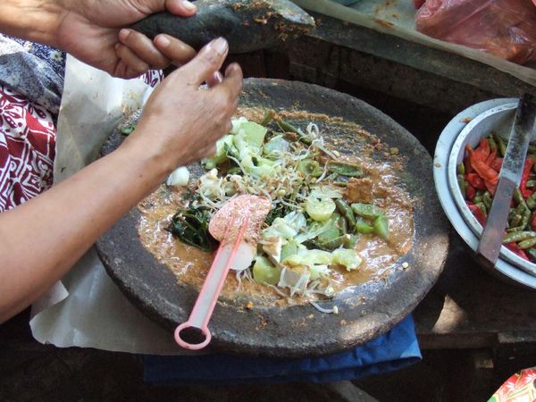 20 Gado-gado Gerobakan Ada di Sini