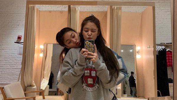 Potret Persahabatan Jennie BLACKPINK dan Jung Ho Yeon Squid Game