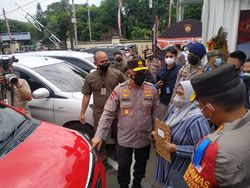 Polres Depok Sita 40 Mobil Hasil Kejahatan, Korban Dipersilakan Ambil