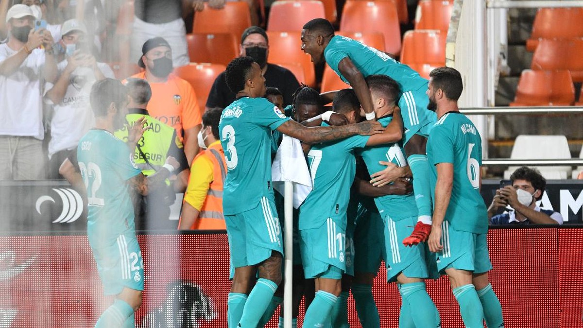 Real Madrid kalahkan Valencia. (Foto: Getty Images/Aitor Alcalde)