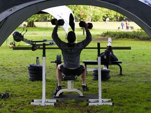 Lockdown Diperpanjang, Taman di Australia Jadi Tempat Nge-Gym Warga Lockdown Diperpanjang, Taman di Australia Jadi Tempat Nge-Gym Warga