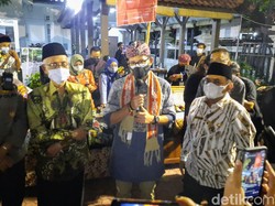 Tak Hanya Desa Wisata, Sandiaga Juga Dorong Pesantren Wisata di Bondowoso