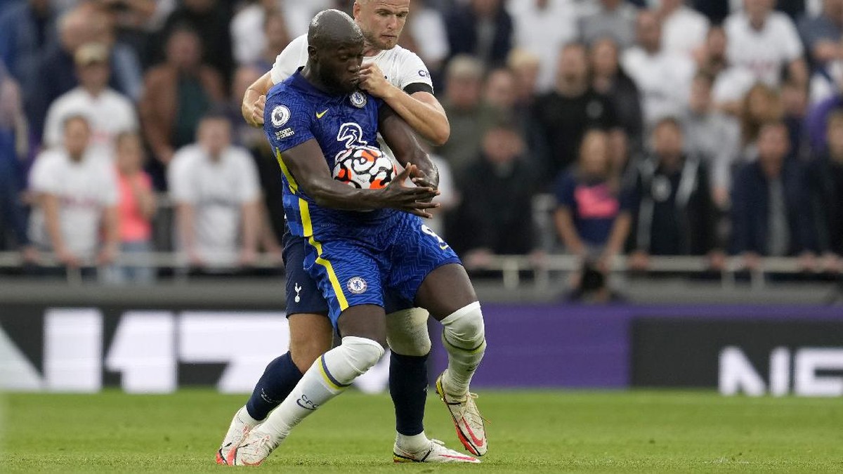 Gelandang Chelsea, NGolo Kante, di pertandingan melawan Tottenham Hotspur. (Foto: Matt Dunham/AP)