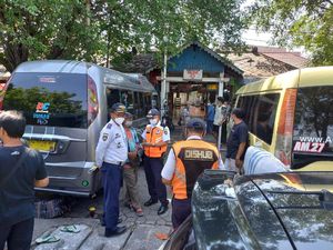 Viral Tarif Parkir Ngepruk di Solo, Pemobil Diberi Karcis untuk Bus