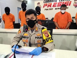 2 Pelaku Pembalakan Liar di Kawasan Hutan Produksi Ditangkap Polisi Sukabumi