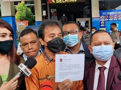 Roy Suryo Polisikan Ferdinand Hutahaean soal Cuitan Eks Menteri Sebodoh Ini