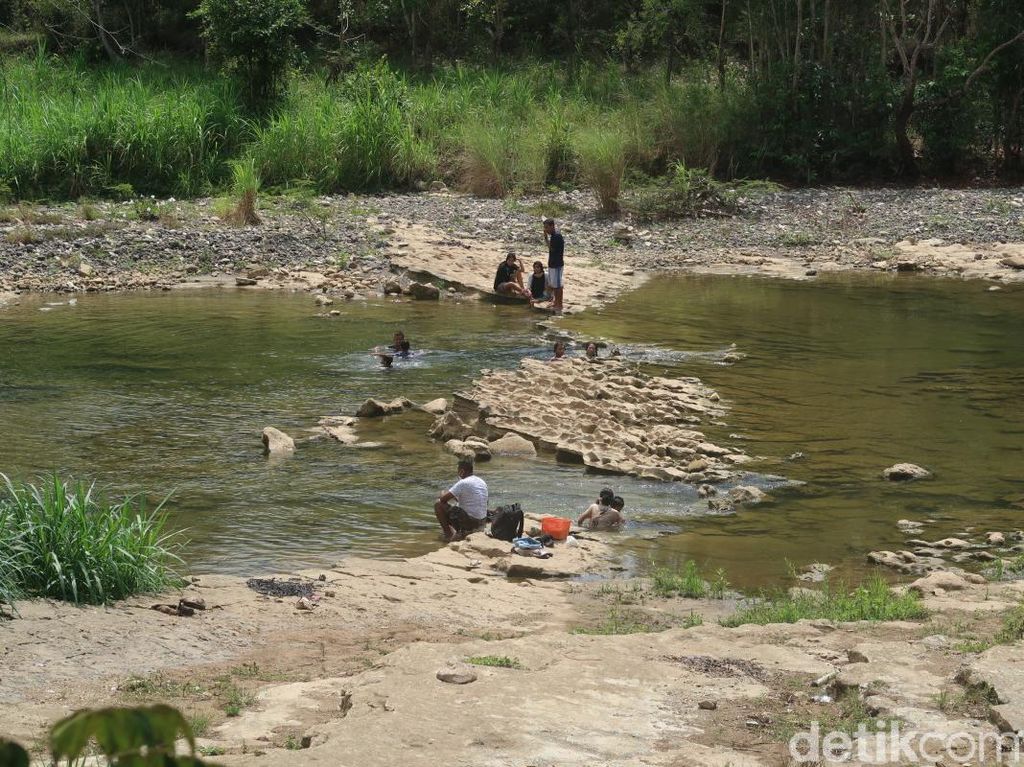 Foto: Sungai Oya, Hiburan Warga Gunungkidul Saat Tak Bisa Kemana-mana