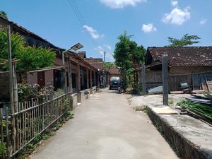 7 Keluarga Waswas Terkurung Gegara Tol Yogya-Solo, Kok Bisa?