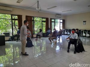 Gelar Kuliah Tatap Muka, Unesa Beberkan Syarat PTM untuk Mahasiswa Gelar Kuliah Tatap Muka, Unesa Beberkan Syarat PTM untuk Mahasiswa