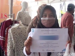 Cerita Warga Bandung Bawa Sertifikat Vaksin Demi Masuk Mal