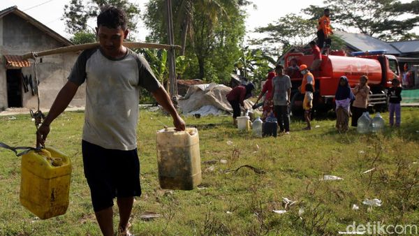 Air Bersih untuk Desa Sukaringin Bekasi Terus Mengalir