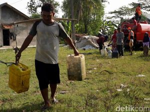 Air Bersih untuk Desa Sukaringin Bekasi Terus Mengalir