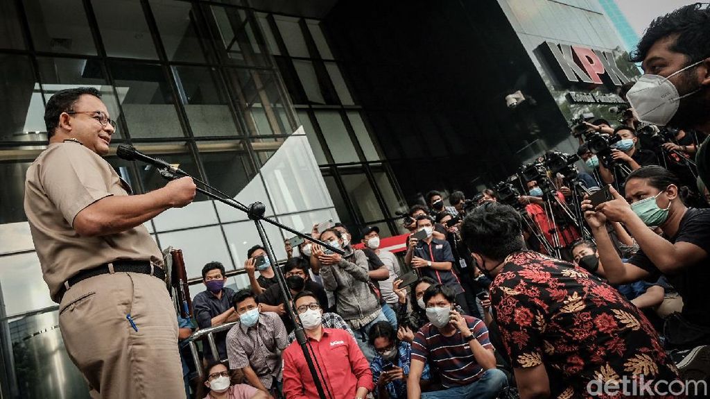 Anies Baswedan Selesai Diperiksa KPK, Muncul Massa Demo Anies Baswedan Selesai Diperiksa KPK, Muncul Massa Demo