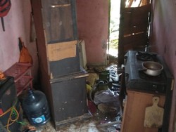 Mahasiswa Tempati Asrama Tak Layak Huni Milik Pemkab Karawang