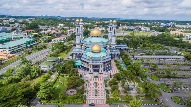 Brunei Darussalam aerial view of mosque Jame' Asr Hassanil Bokliah at Brunei Darussalam