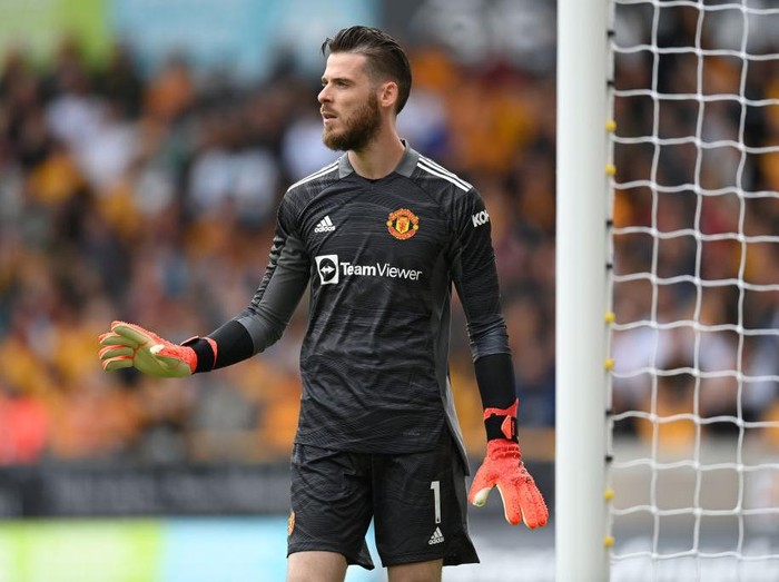 WOLVERHAMPTON, ENGLAND - AUGUST 29: David de Gea of Manchester United looks on during the Premier League match between Wolverhampton Wanderers  and  Manchester United at Molineux on August 29, 2021 in Wolverhampton, England. (Photo by Michael Regan/Getty Images)