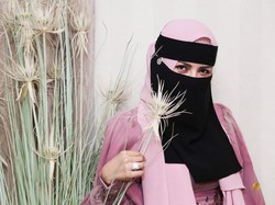 Hijrahnya Dianggap Sesat, Five Vi Harap Netizen Cerdas