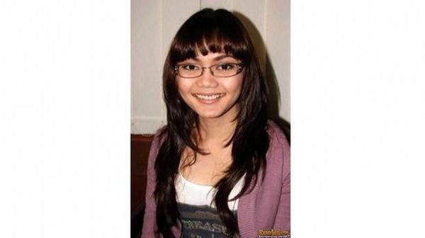 8 Potret Jadul Artis Tanah Air saat Masih Kuliah, Ada yang Beda Banget