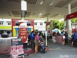 Debat Seru Netizen di Twitter Soal Toilet SPBU Harus Gratis